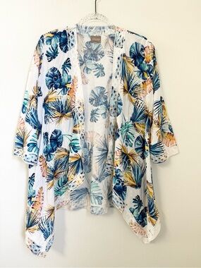 Chico’s Women’s Open Cardigan Kimono Floral Embroidered Blue Beachy Size M